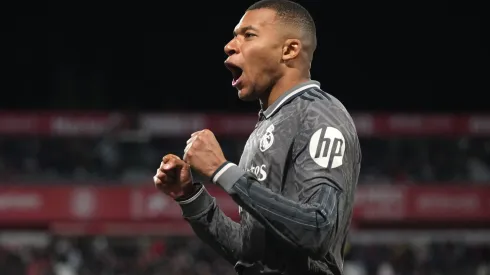 Mbappé, atacante do Real Madrid, relembrou como foi atuar com Messi no PSG (Photo by Alex Caparros/Getty Images)