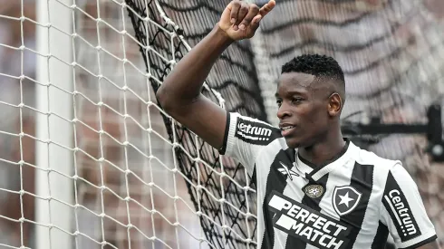 Luiz Henrique em jogo do Botafogo