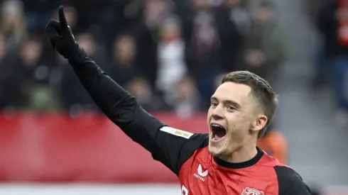 O texto explora a possibilidade de uma troca entre Arda Güler, do Real Madrid, e Florian Wirtz, do Bayer Leverkusen, destacando as estratégias e interesses dos clubes. (Foto: IMAGO / Kolvenbach)