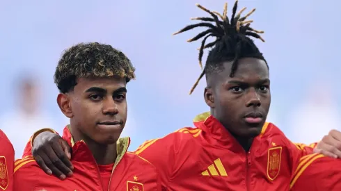 Lamine Yamal, do Barcelona e Nico Williams, do Athletic Bilbao, são companheiros na seleção da Espanha. (Photo by Stu Forster/Getty Images)
