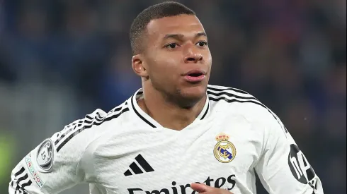 Real Madrid de Mbappé divulga nota oficial e confirma lesão do camisa 9 Foi diagnosticada (Photo by Marco Luzzani/Getty Images)