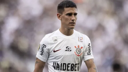 Matías Rojas ainda com a camisa do Corinthians, no começo da temporada.