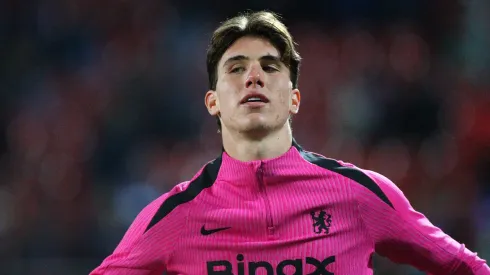 Cesare Casadei antes de partida pelo Chelsea