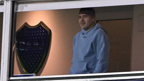 Riquelme, agora responsável pela formação do Boca Juniors, enfrentará o desafio de equilibrar a contratação de talentos com a manutenção de um ambiente saudável para os jogadores. (Foto: IMAGO / Sebastian Frej)