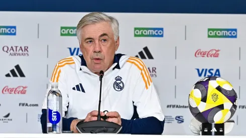 Carlo Ancelotti, treinador do Real Madrid, enfrenta um momento decisivo na temporada, com a chance de se tornar o treinador mais vitorioso da história do clube. (Foto: IMAGO / Naushad)