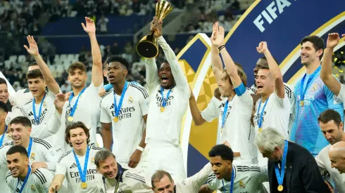 Elenco do Real Madrid comemora título Intercontinental – Foto: Imago