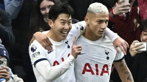 Heung-Min Son e Richarlison, pelo Tottenham. O coreano é alvo do Atlético de Madrid. Foto: IMAGO / Martin Dalton