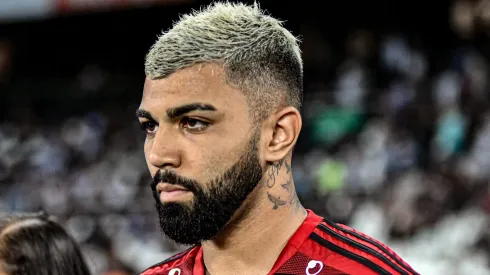 Gabigol não deve voltar ao Santos em 2025.
