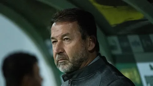 Corinthians de Augusto Melo renova os contratos de Renato e Cadu.