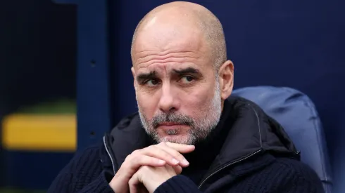 Técnico do Manchester City, Pep Guardiola se prepara para perder esse jogador em janeiro, segundo portal. (Photo by Molly Darlington/Getty Images)