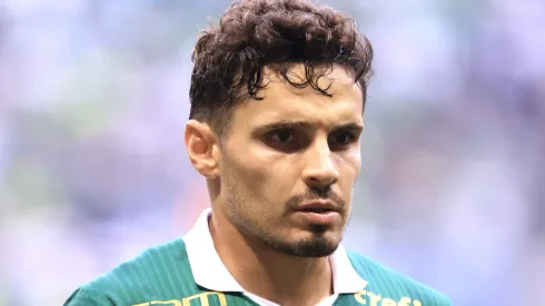 Raphael Veiga, do Palmeiras, tem martelo batido no Cruzeiro de última hora.