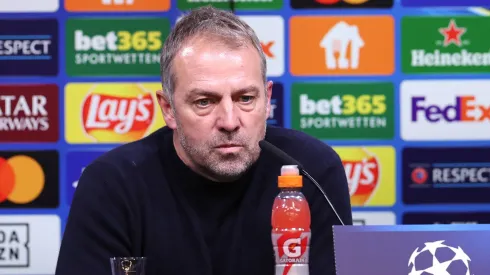 Treinador do Barcelona, Hansi Flick, em coletiva