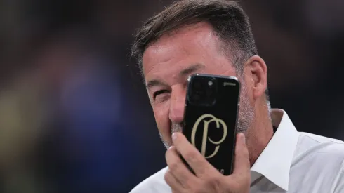 Augusto Melo, presidente do Corinthians tem a prioridade de fechar com 2 reforços nesta janela de transferências, segundo portal. Foto: Ettore Chiereguini/AGIF