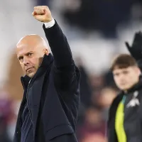 Liverpool aceita negócio e Arne Slot perde jogador para gigante do Brasileirão