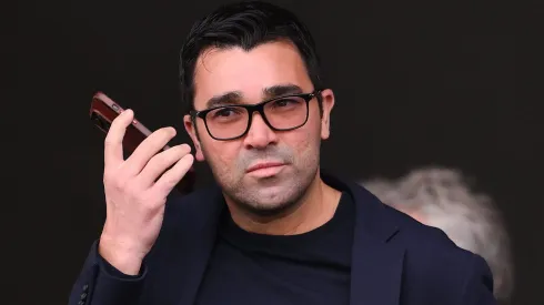 Deco, diretor do Barcelona, teve reuniões com representantes de atacante (Photo by David Ramos/Getty Images)