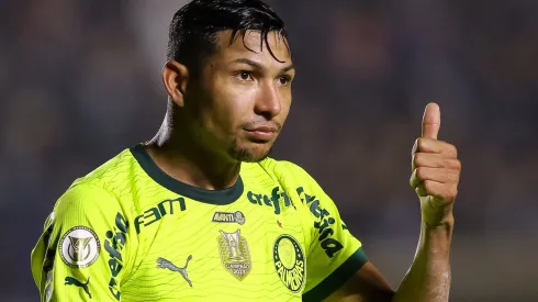 Palmeiras surpreende e chega a acordo para vender Rony a rival do Brasileirão. (Photo by Pedro H. Tesch/Getty Images)