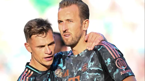 Kimmich e Harry Kane pelo Bayern de Munique. O primeiro é alvo do Liverpool (Photo by Stuart Franklin/Getty Images)