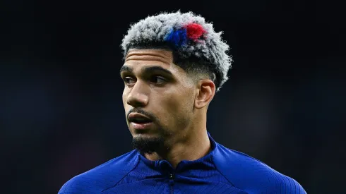 Barcelona acerta saída de Ronald Araújo. (Photo by David Ramos/Getty Images)