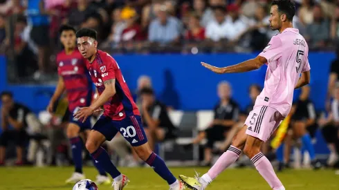 Alan Velasco enfrentando Inter Miami. Jogador vai jogar no Boca Juniors. Foto: Alex Bierens de Haan