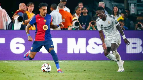 Quem leva a melhor no clássico, Raphinha ou Vini Jr?