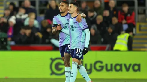 Gabriel Jesus e Martinelli devem estar em campo pelo Arsenal no clássico