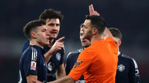 Maguire, do United, se enfurece com craque do Arsenal em clássico.