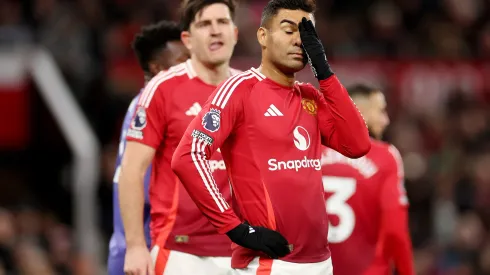 Casemiro está cada vez mais próximo de sair do United (Photo by Carl Recine/Getty Images)