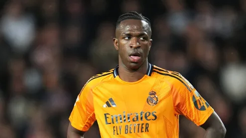 Vinicius Jr coloca condição para ficar no Real Madrid. (Photo by Aitor Alcalde/Getty Images)