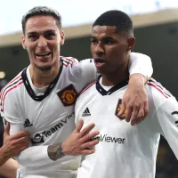 Atacante do Manchester United aceita redução salarial e avança em negociações com o Borussia Dortmund