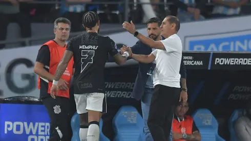 Meia do Corinthians diz que acerto com o clube foi sua melhor decisão.