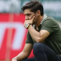 Abel Ferreira solicita reforço de centroavante e pede empenho da diretoria por contratações