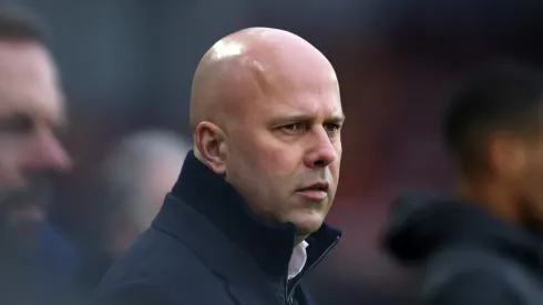 Arne Slot em partida pelo Liverpool