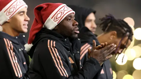Alphonso Davies, alvo do Real Madrid, pelo Bayern de Munique (Photo by Alexander Hassenstein/Getty Images)