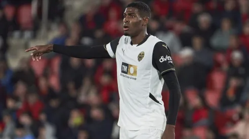 Mosquera em jogo do Valencia contra o Mallorca. Jogador está na mira de vários clubes europeus. Foto: Rafa Babot