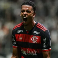 Rival do Flamengo no Brasileirão prepara oferta de R$ 18 milhões para contratar Carlinhos