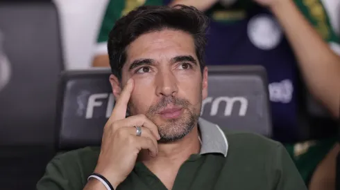Abel Ferreira técnico do Palmeiras durante partida contra o Santos no estádio Vila Belmiro