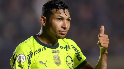 Palmeiras surpreende e aceita receber R$ 50 milhões para vender Rony a rival brasileiro. (Photo by Pedro H. Tesch/Getty Images)