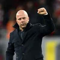 Arne Slot dá sinal positivo para atacante jogar a Premier League pelo Liverpool