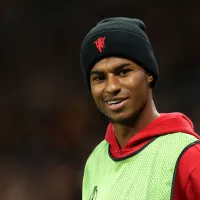 Barcelona encaminha venda de meio-campista que pode ajudar na contratação de Rashford