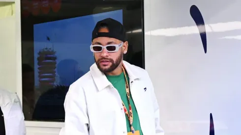 Neymar tem interesse na SAF do Santos. Foto: Rudy Carezzevoli/Getty Images