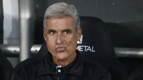 Cruzeiro tenta Luis Castro.