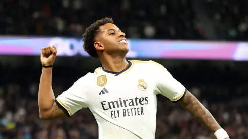 Rodrygo marca dois gols na classificação do Real Madrid. Foto: Tan Jun/Getty Images