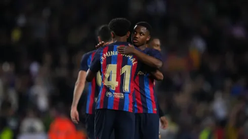 Lamine Yamal e Ansu Fati juntos pelo Barcelona