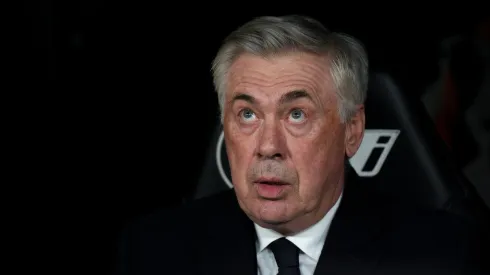 Carlo Ancelotti no banco de reservas do Real Madrid