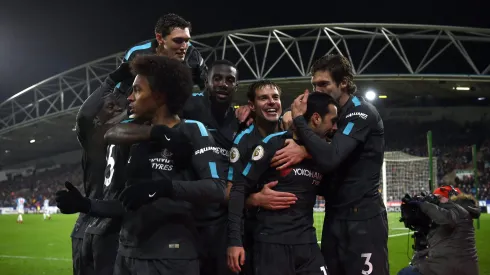 Jogadores do Chelsea comemorando gol contra o Huddersfield. Sport tem interesse em jogador do clube. Foto: Laurence Griffiths