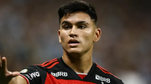 Flamengo não para em Alcaraz e encaminha mais uma saída no elenco (Photo by Pedro H. Tesch/Getty Images)
