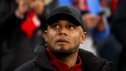 Técnico Kompany em jogo do Bayern de Munique contra o Benfica. Sevilla deseja contratar jogador do clube alemão. Foto: Adam Pretty