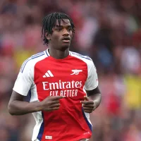 Manchester United reforça defesa com Ayden Heaven, ex-Arsenal