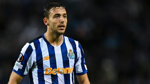 Meio-campista do Porto Nico González