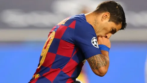 Com um gol crucial na vitória do Barcelona sobre o Deportivo Alavés, o atacante polonês demonstra sua importância e se consagra como um dos grandes nomes da liga espanhola. (Foto de Rafael MarchantePool via Getty Images)